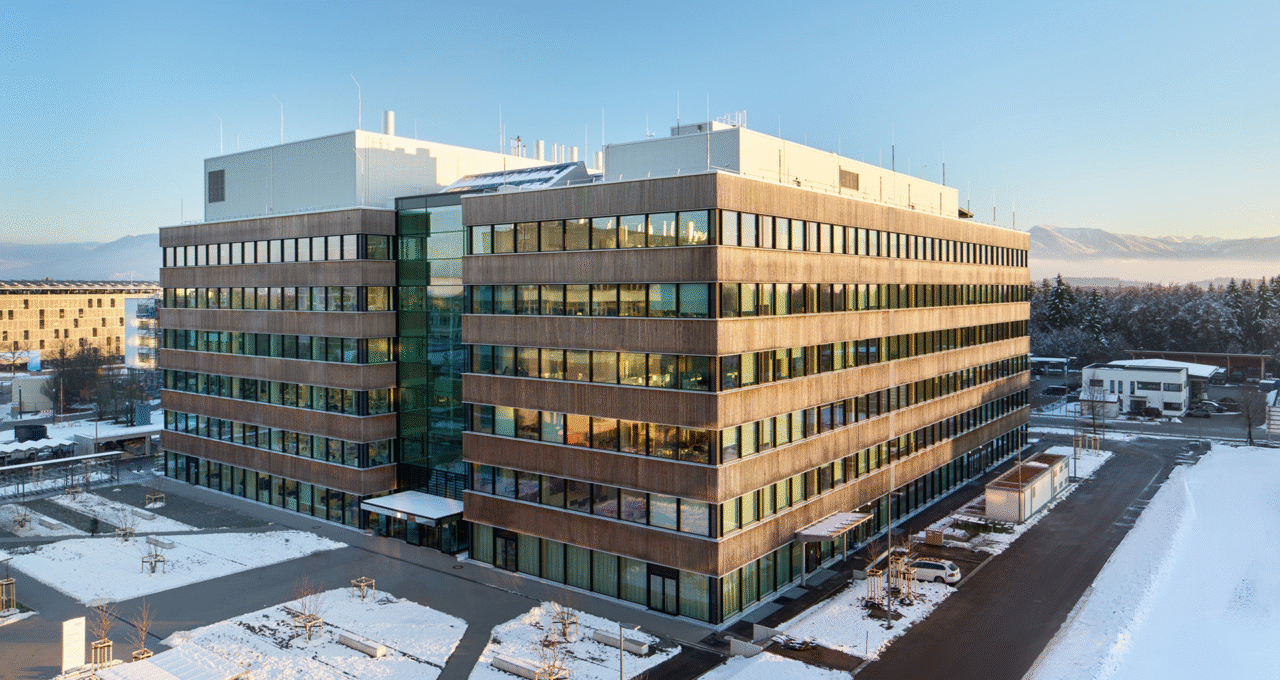 Milestone: Roche Begins Move into New Diagnostics Innovation Center