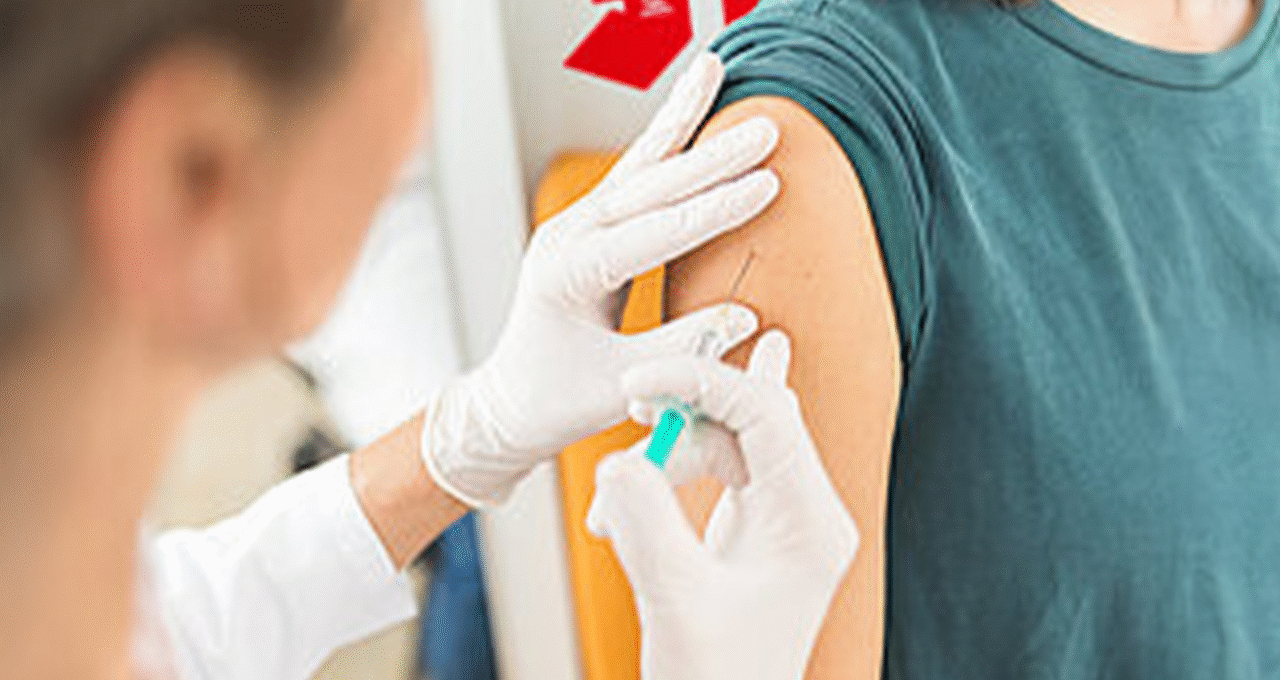 More and More Pharmacies Offer Flu Vaccinations